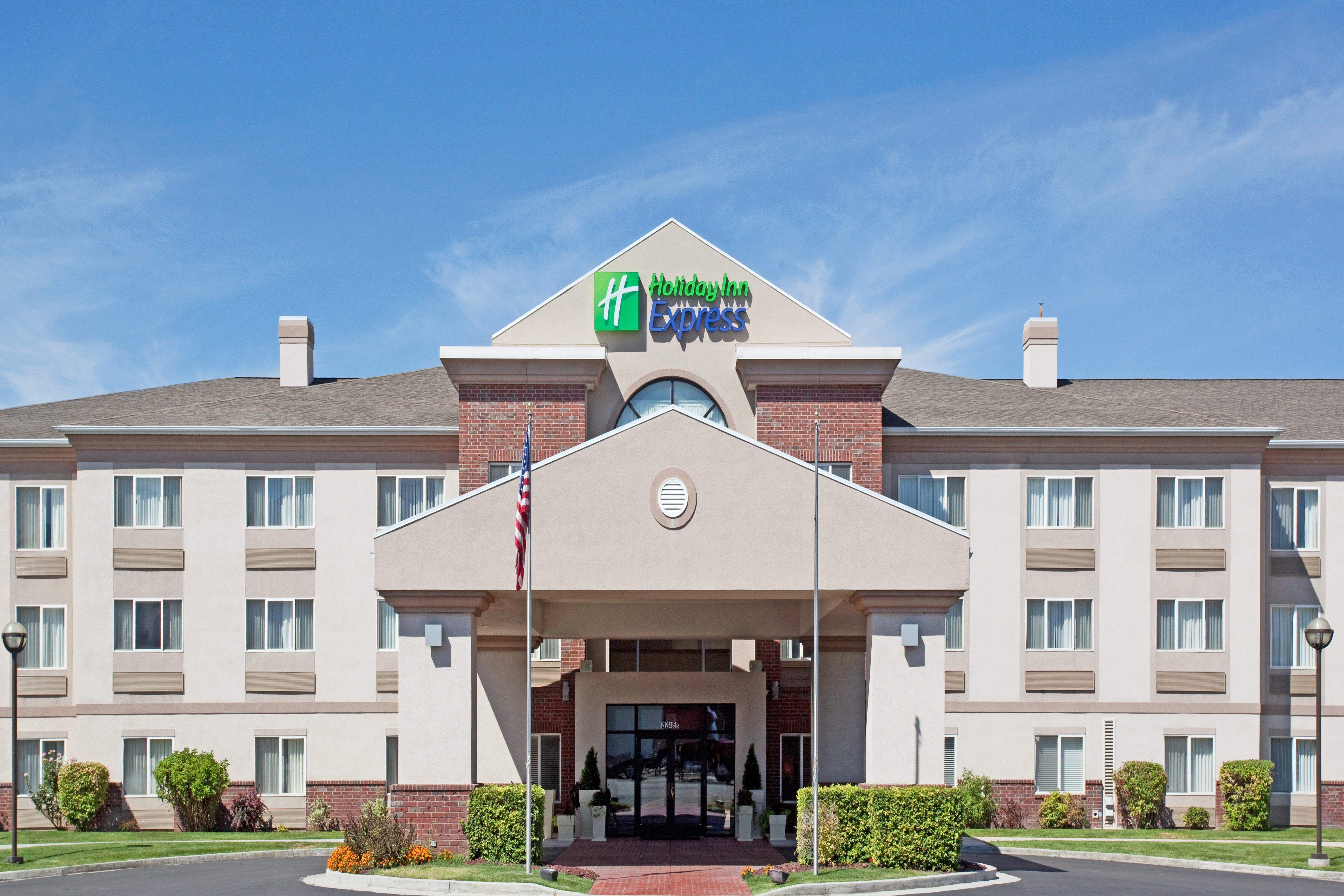 Holiday Inn Express Ogden By Ihg Exteriör bild